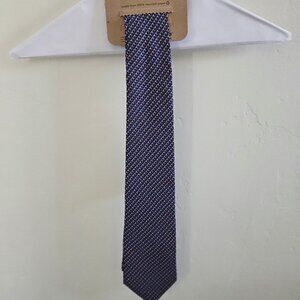 Men's Kenneth Cole silk tie, classic geometric pattern